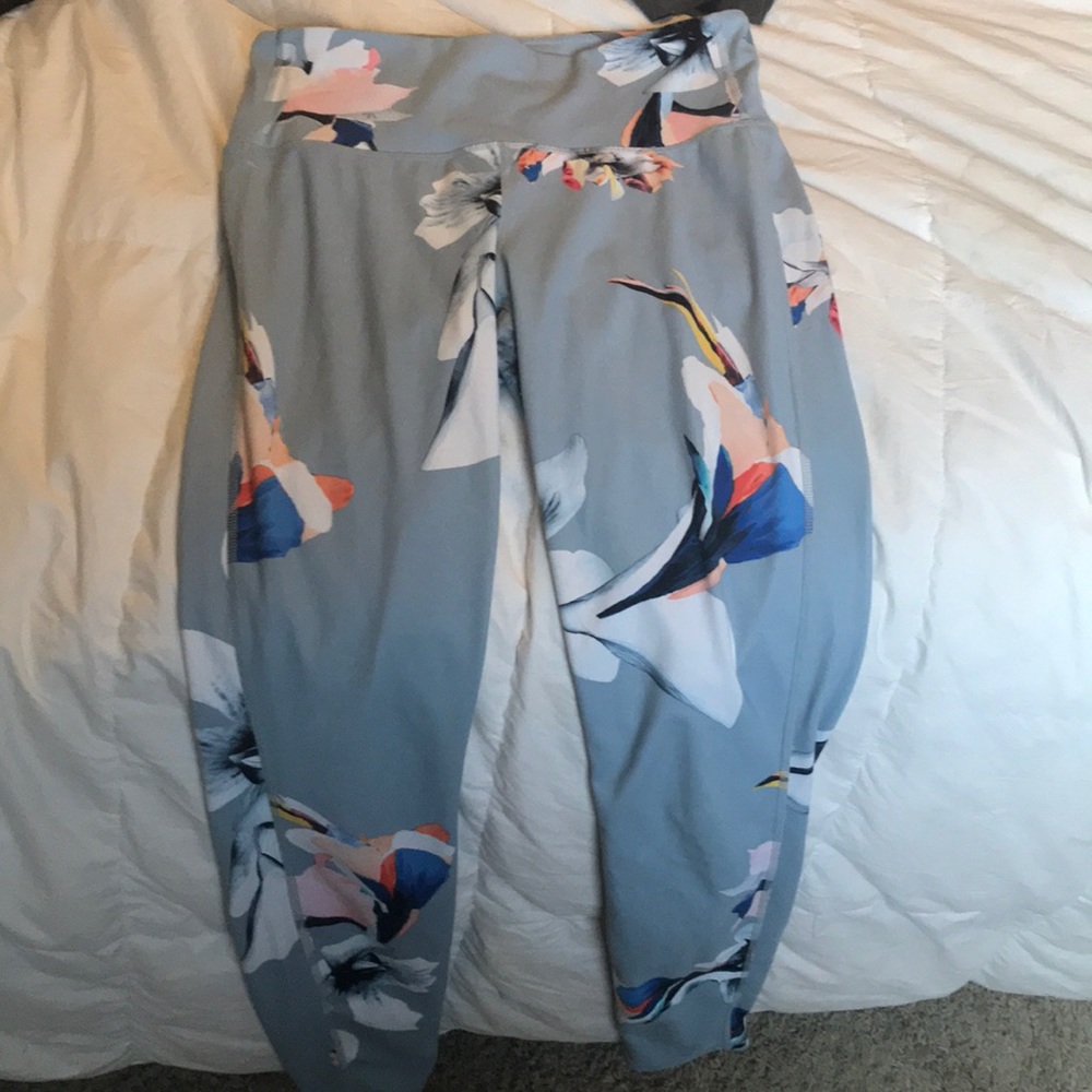 Athleta yoga pants size S